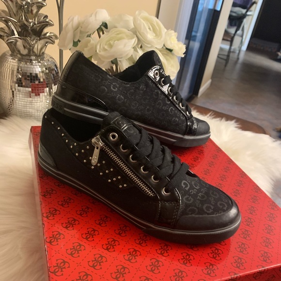 Guess Shoes - NEW Guess Sneakers (tennis shoes) Black 8 1/2